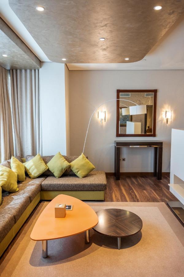 Remal Hotel Al Ruways Exterior foto